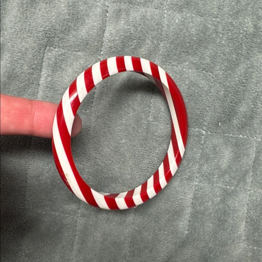 Vintage Plastic Bangle Bracelet, Red and White Striped, Candy Cane, Retro, Boho
